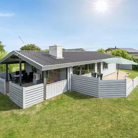Elise - 800m From The Sea By Interhome Feriehus Lakolk